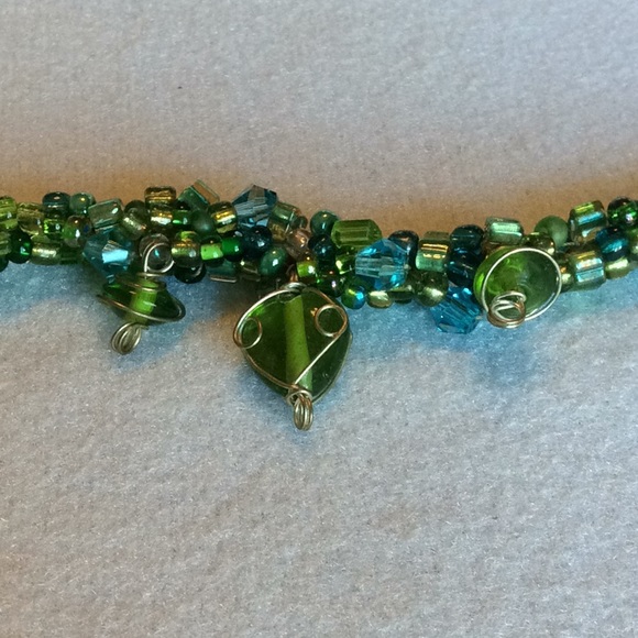 FINAL SALE PRICE CL Designs Crochet Wire Wrap Bead Bracelet Blu/Grn - Picture 2 of 4